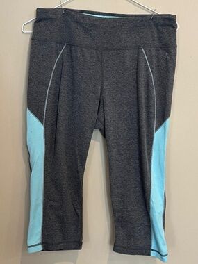 Danskin Charcoal & Light Blue Capri Leggings